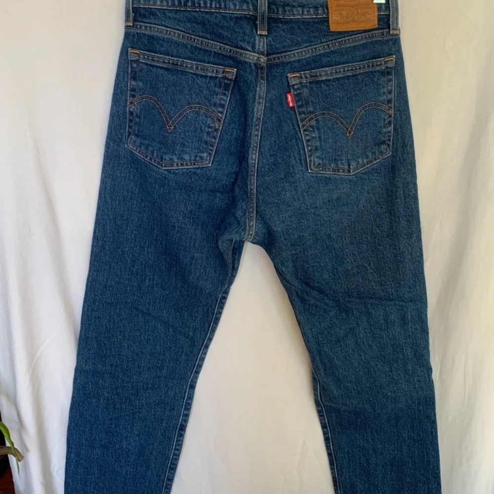 LEVIS WEDGIE STRAIGHT FIT WOMEN'S JEANS - Picture 5 of 6